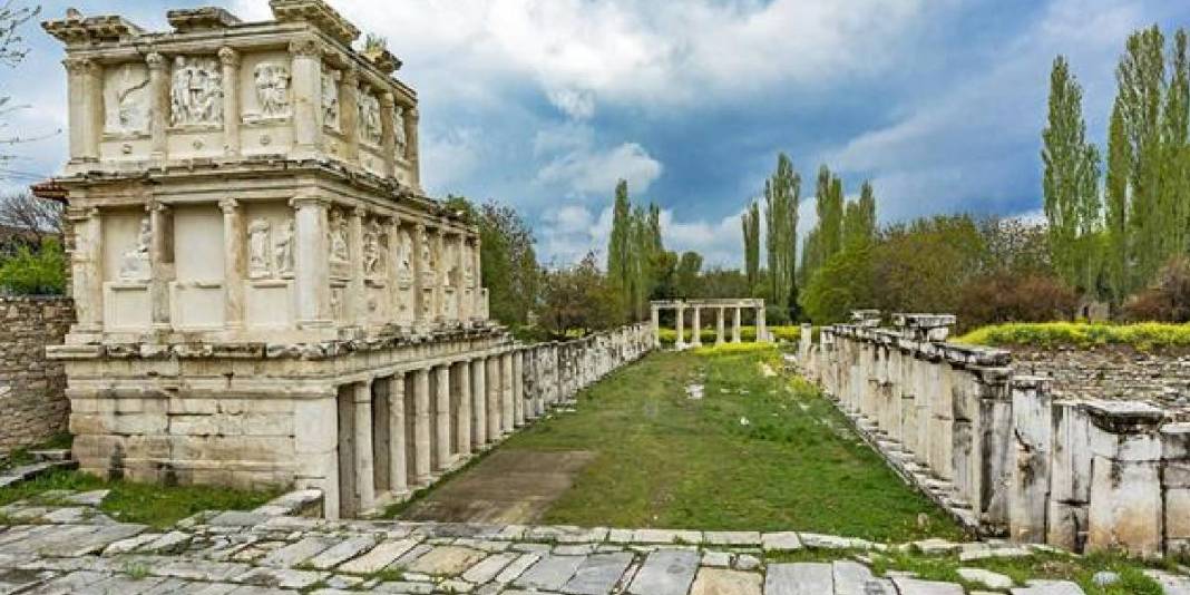 UNESCO Dünya Miras Listesi’nde yer alıyor! Tarihin derinliklerine yolculuk: Afrodisias Antik Kenti 1